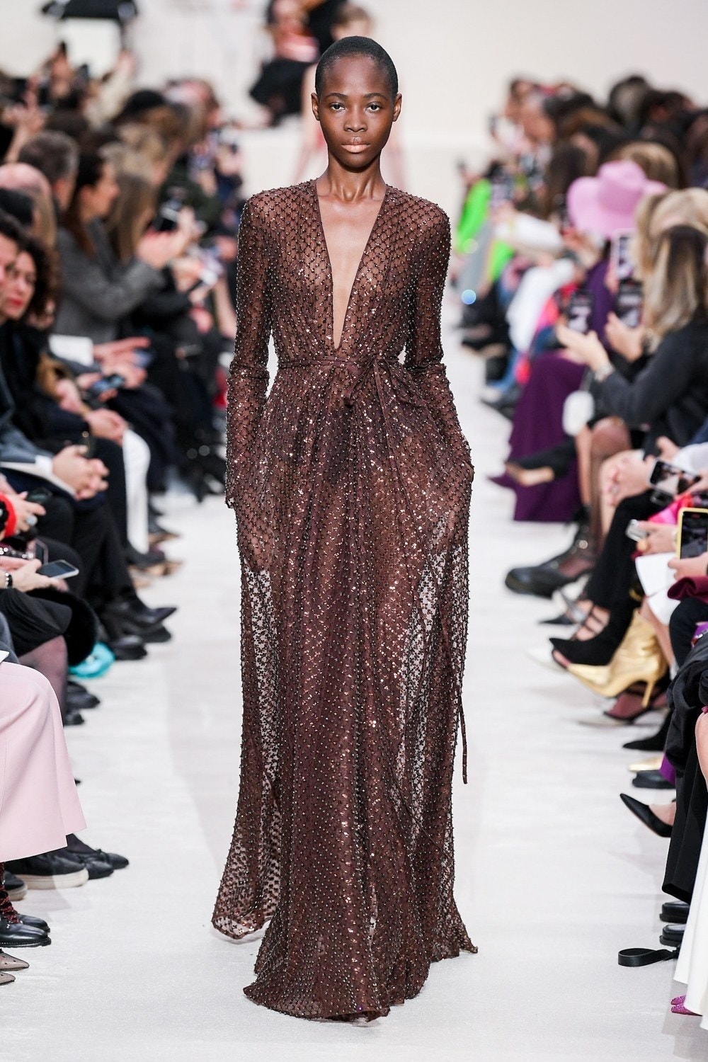 Valentino AW20: Δημιουργίες έτοιμες να κατακτήσουν το κόκκινο χαλί-8