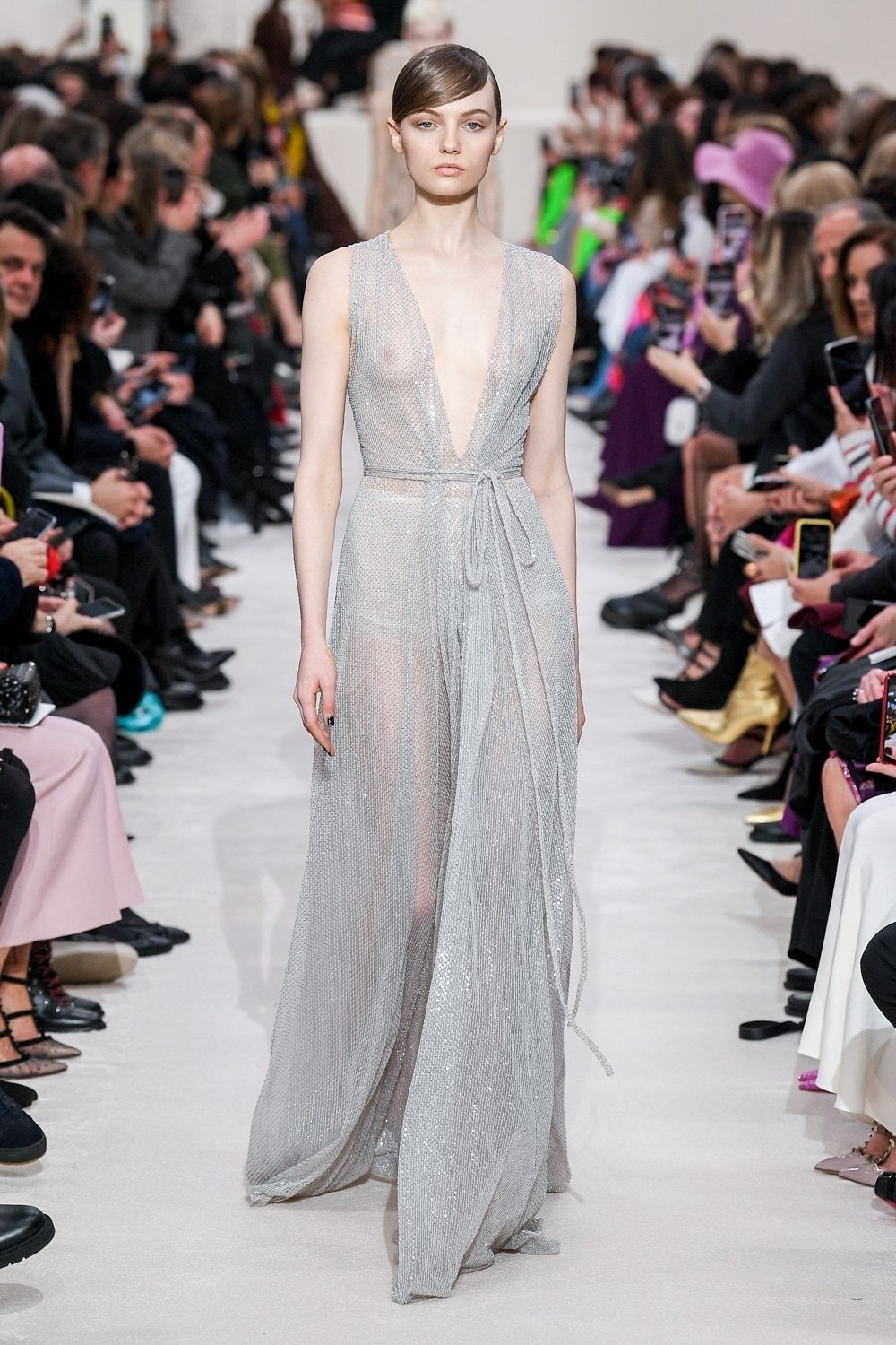 Valentino AW20: Δημιουργίες έτοιμες να κατακτήσουν το κόκκινο χαλί-6
