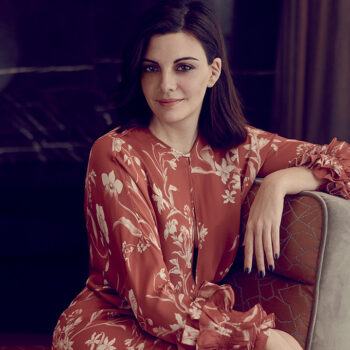 editorial-there-is-a-light-that-never-goes-out-140436