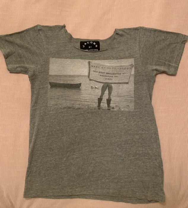 Home T-Shirt: 7 editors της Vogue Greece μιλούν για τη «στολή» της καραντίνας-5