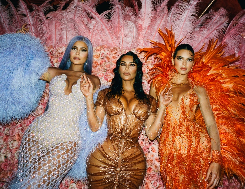 Kylie Jenner, Kim Kardashian West, Kendall Jenner 2019 30 εντυπωσιακά look που θα σας εμπνεύσουν να νικήσετε στο #MetGalaChallenge-6