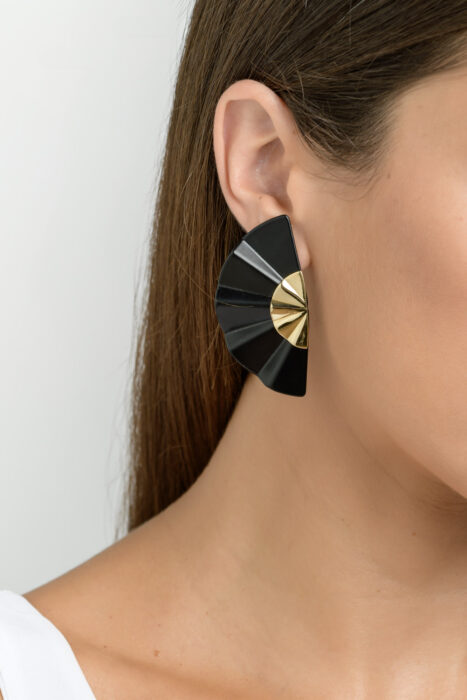 Geisha: H Anastasia Kessaris υπογράφει μια συλλογή κοσμημάτων γεμάτη χρώμα-5