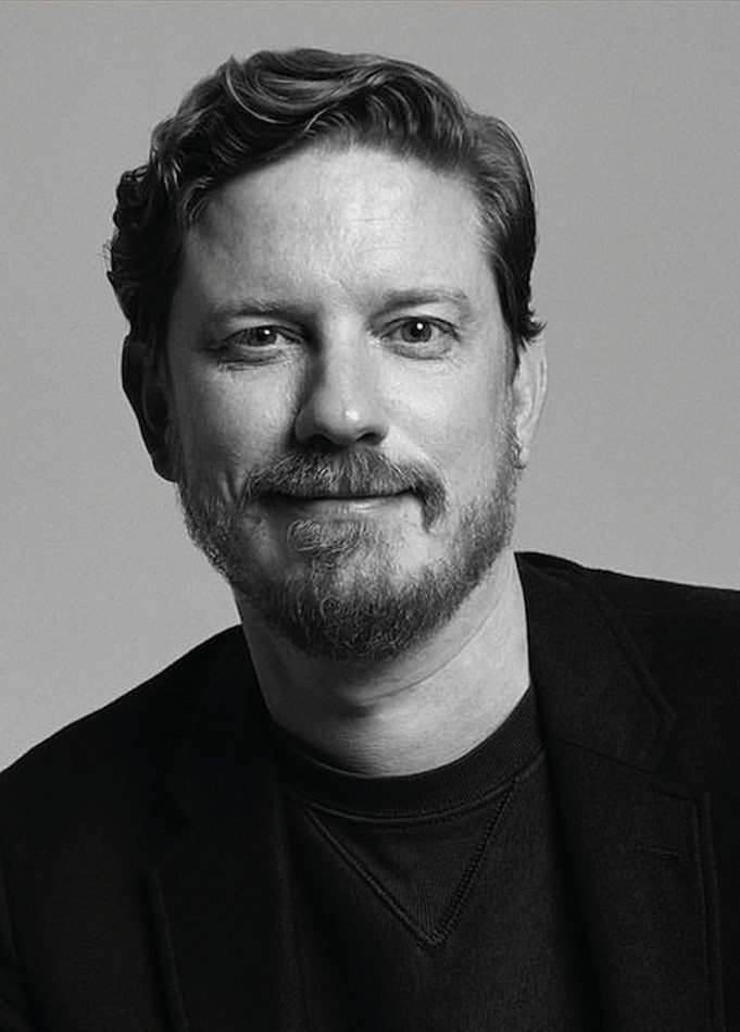 Insta Live: H Vogue Greece υποδέχεται τον Filip Niedenthal, διευθυντή της Vogue Polska