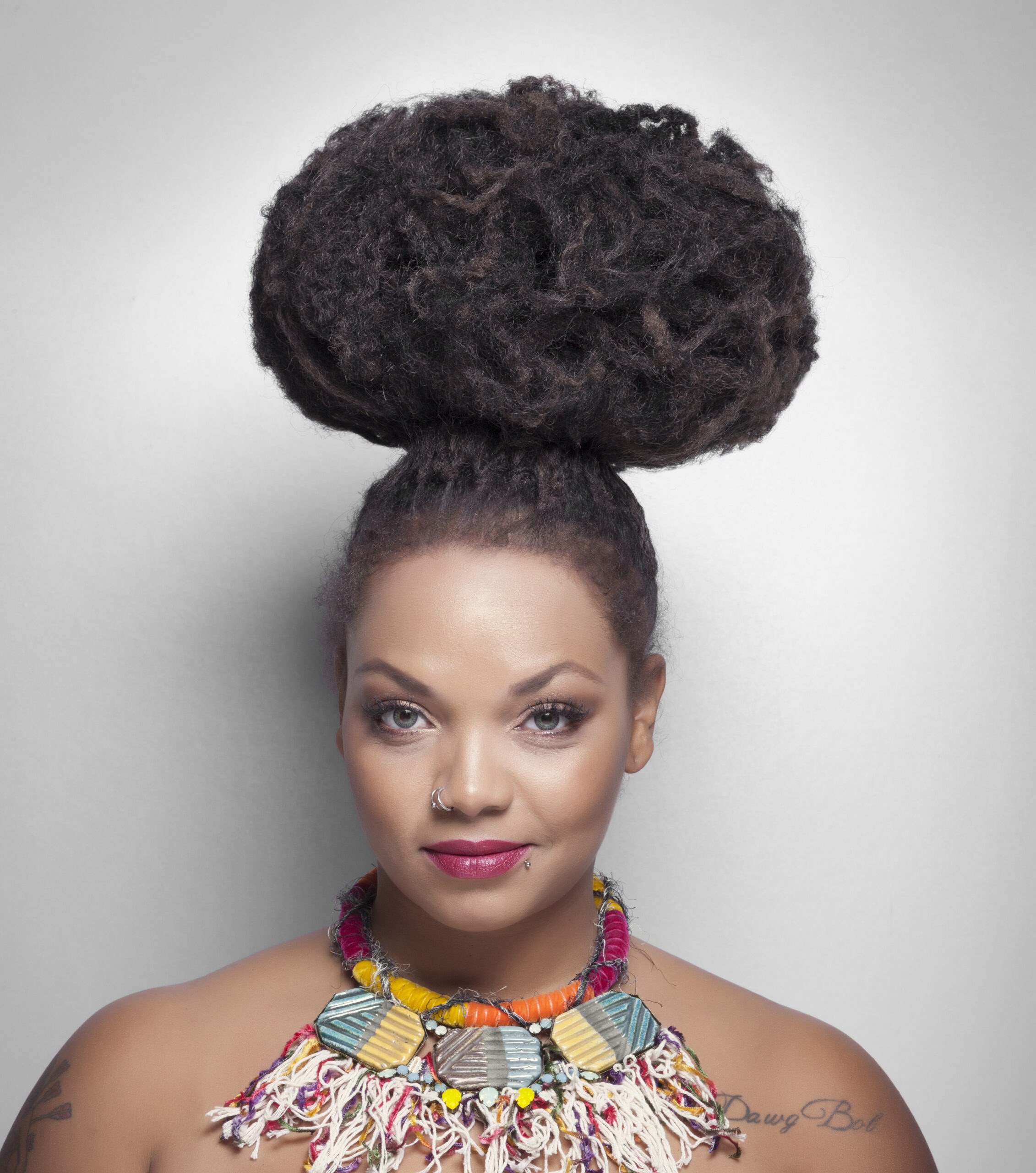 Η Idra Kayne μεγάλωσε ακούγοντας συνέχεια «δε σε παίζω γιατί είσαι μαύρη»-2