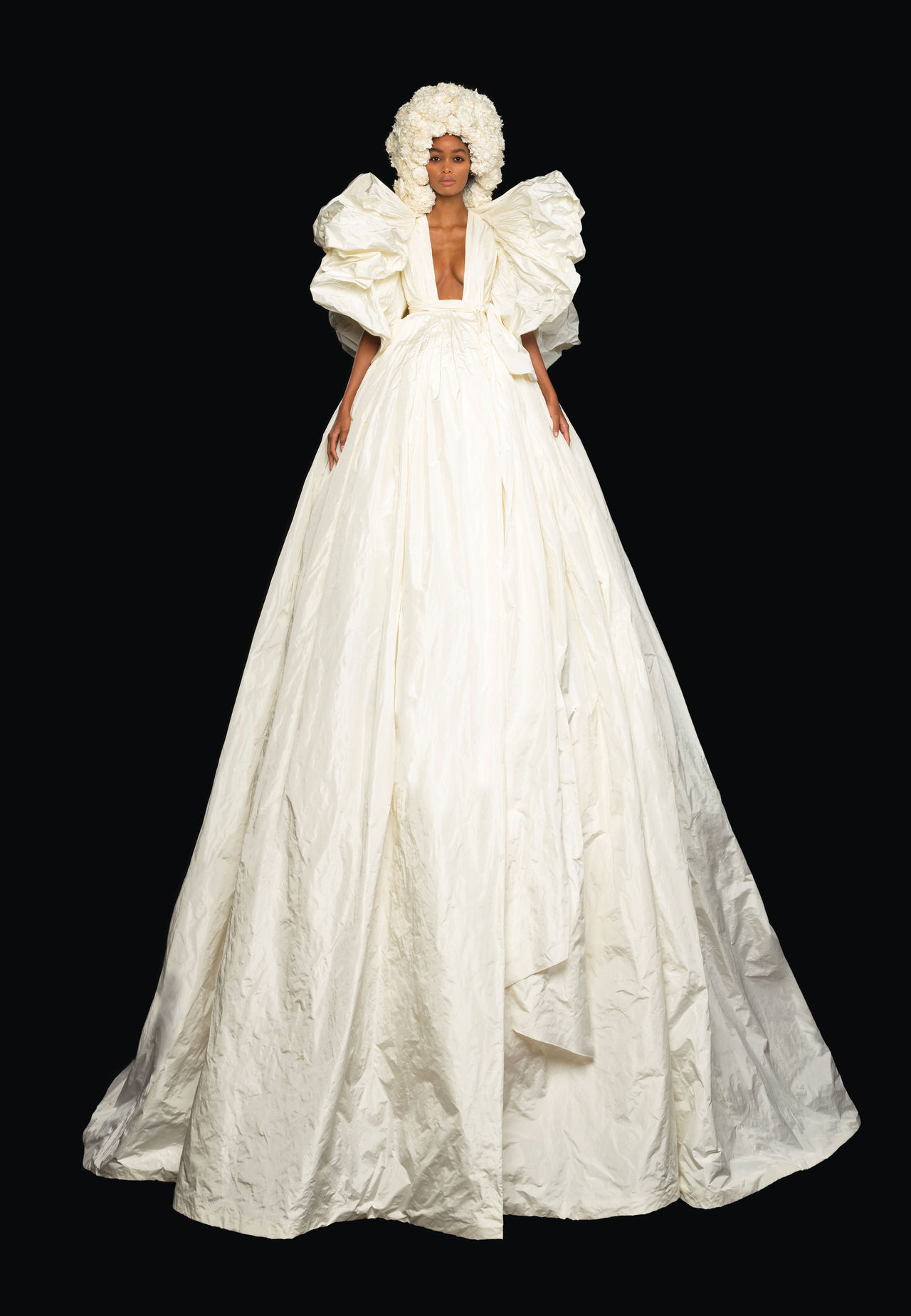 Autumn/Winter 2020 Couture/ Valentino-1