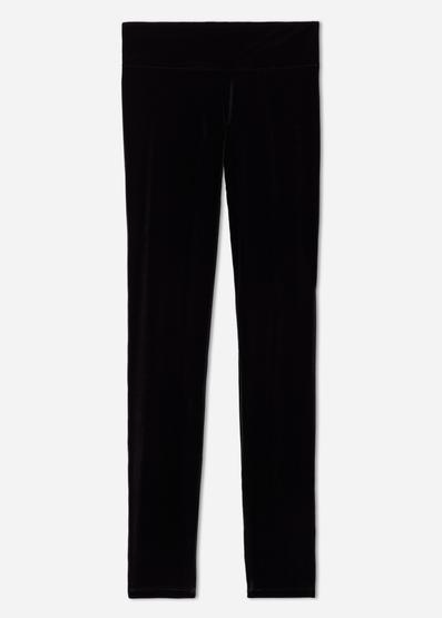 Velvet Dreams: Πώς το βελούδο θα μεταμορφώσει τις χειμερινές μας εμφανίσεις-9