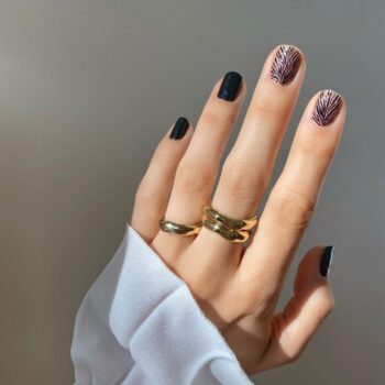 new-years-nails-to-instagram-εμπνέει-το-μανικιούρ-των-γιορτ-157137