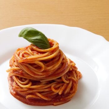 spaghetti-al-pomodoro-η-αυθεντική-συνταγή-για-πεντανόσ-160021