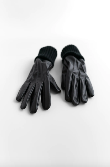 Τι φοράμε όταν χιονίζει ξαφνικά; Κομμάτια-κλειδιά για να αποκτήσετε-9