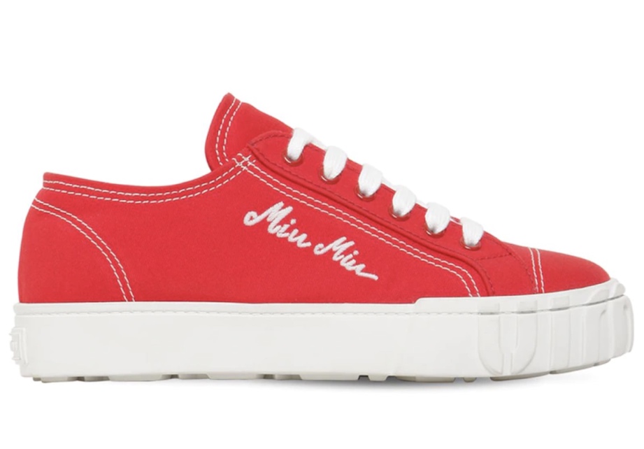 Πολύχρωμα sneakers: Η απόλυτη τάση της άνοιξης και όχι μόνο-8