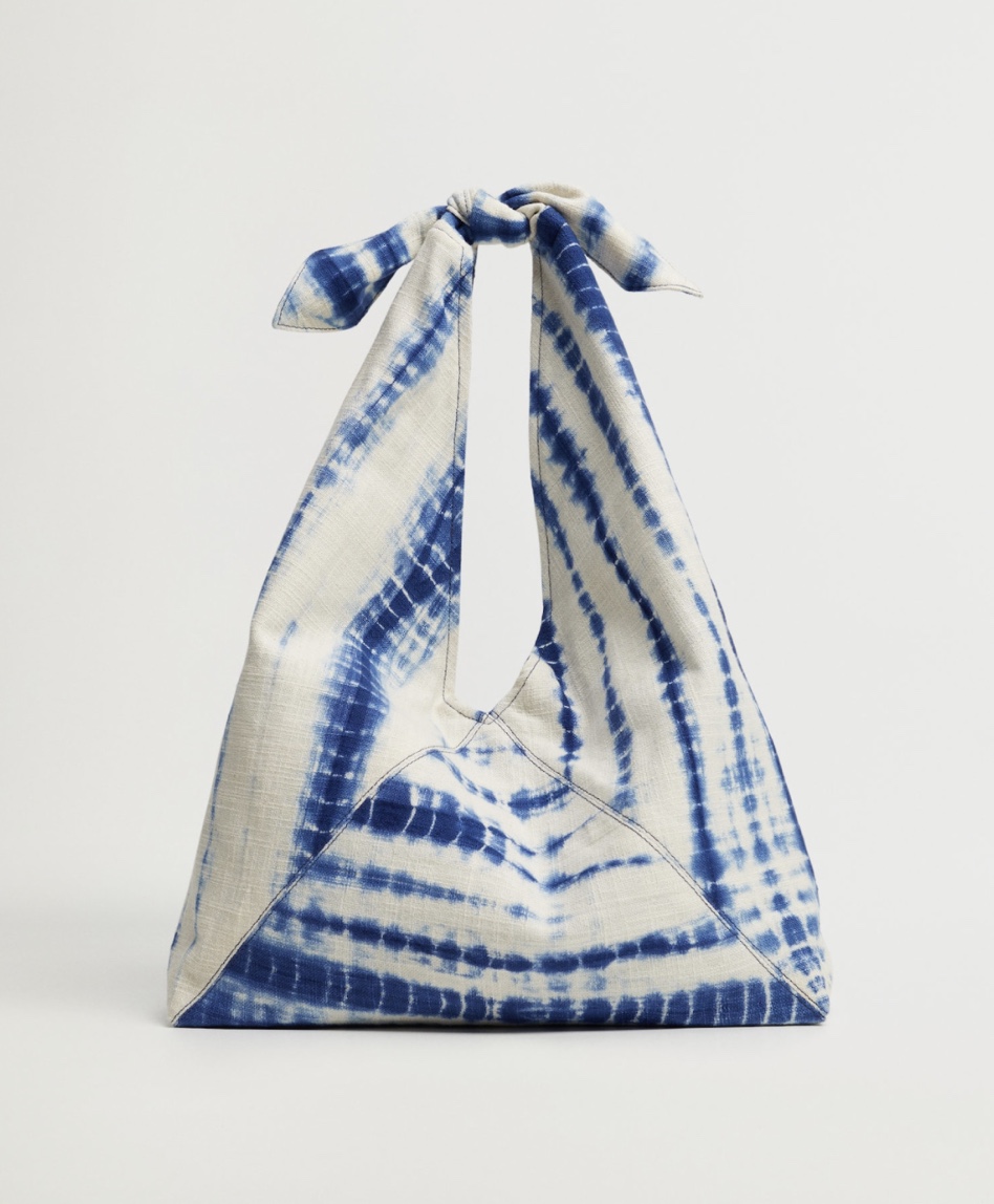 Tie Dye: Η Vogue επιλέγει τα πιο cool κομμάτια για αυτή την άνοιξη-6