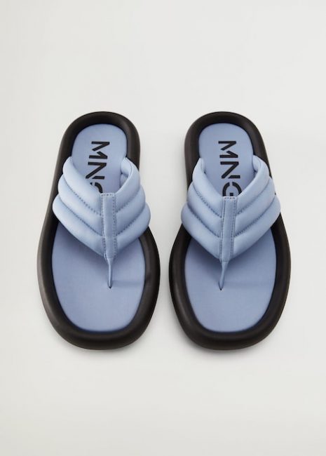 Puffy Sandals: Αυτά είναι τα flat που θα βλέπουμε συνέχεια το καλοκαίρι-3