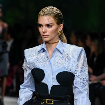 bustier-ο-οδηγός-της-vogue-για-να-αναβαθμίσετε-τα-181067