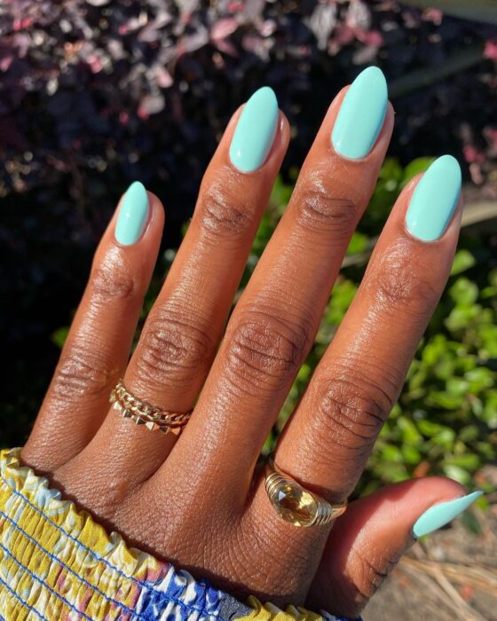 Last minute manicure: 7 καλοκαιρινές ιδέες για nail inspo-1