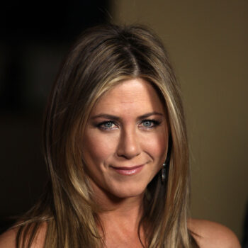 h-jennifer-aniston-λανσάρει-δική-της-σειρά-ομορφιάς-190964