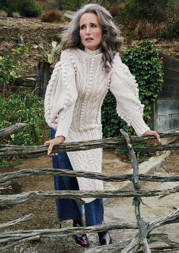 Η Andie MacDowell κάνει τον απολογισμό της ζωής της στη Vogue Greece-3