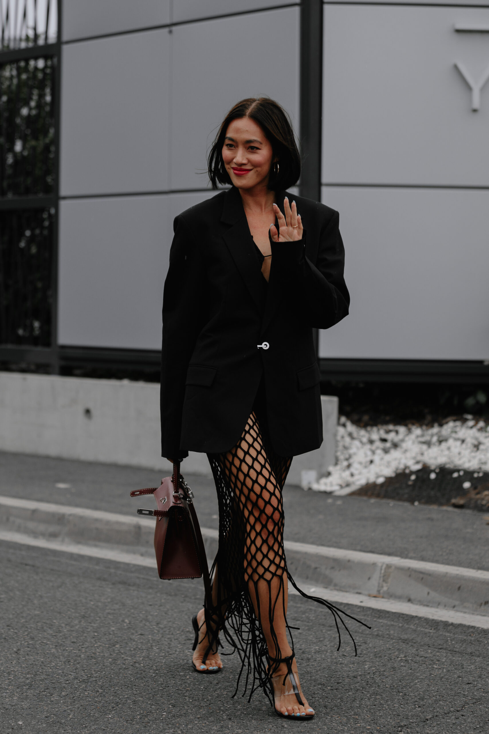 Total black: 10 fresh εμφανίσεις για everyday looks-9