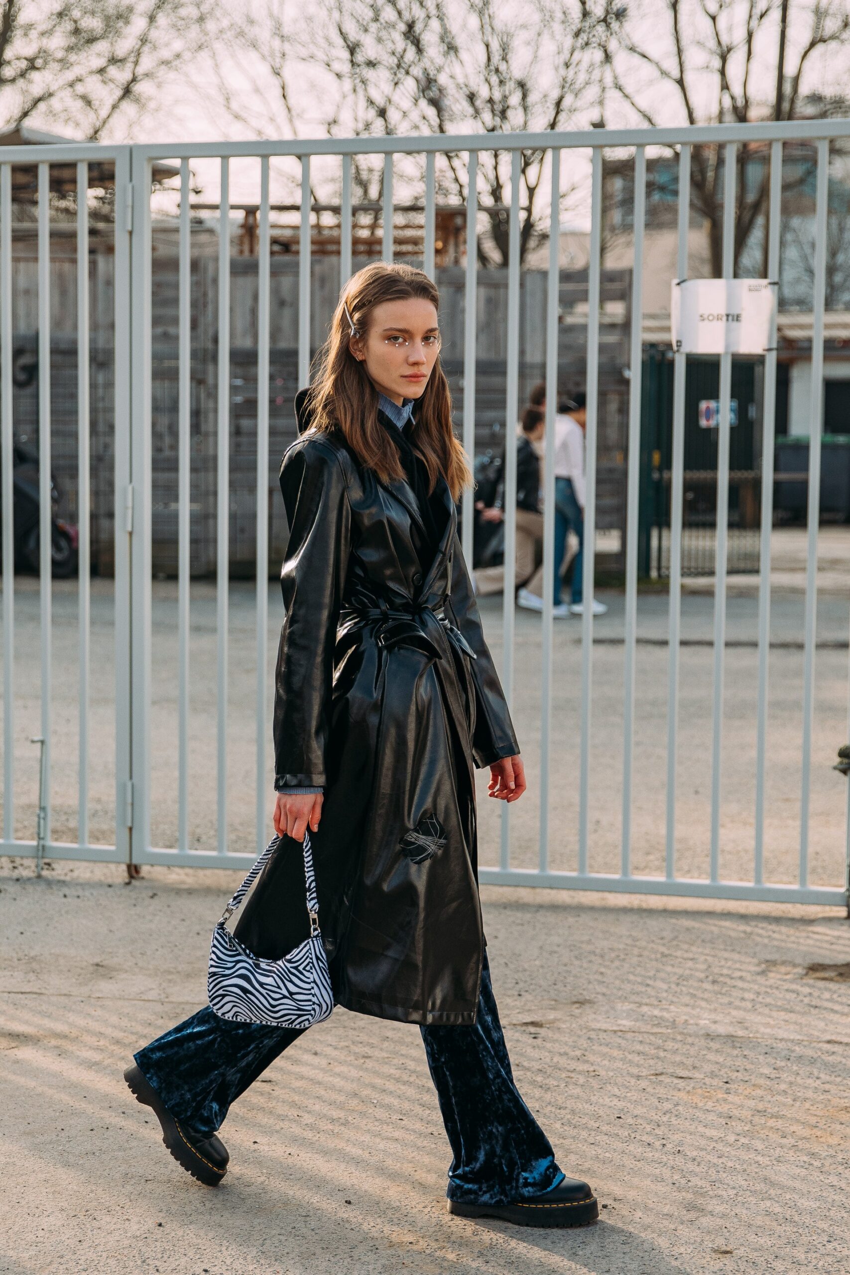 Dr Martens & military μποτάκια: Πώς θα τα φορέσετε σαν fashion expert;-12