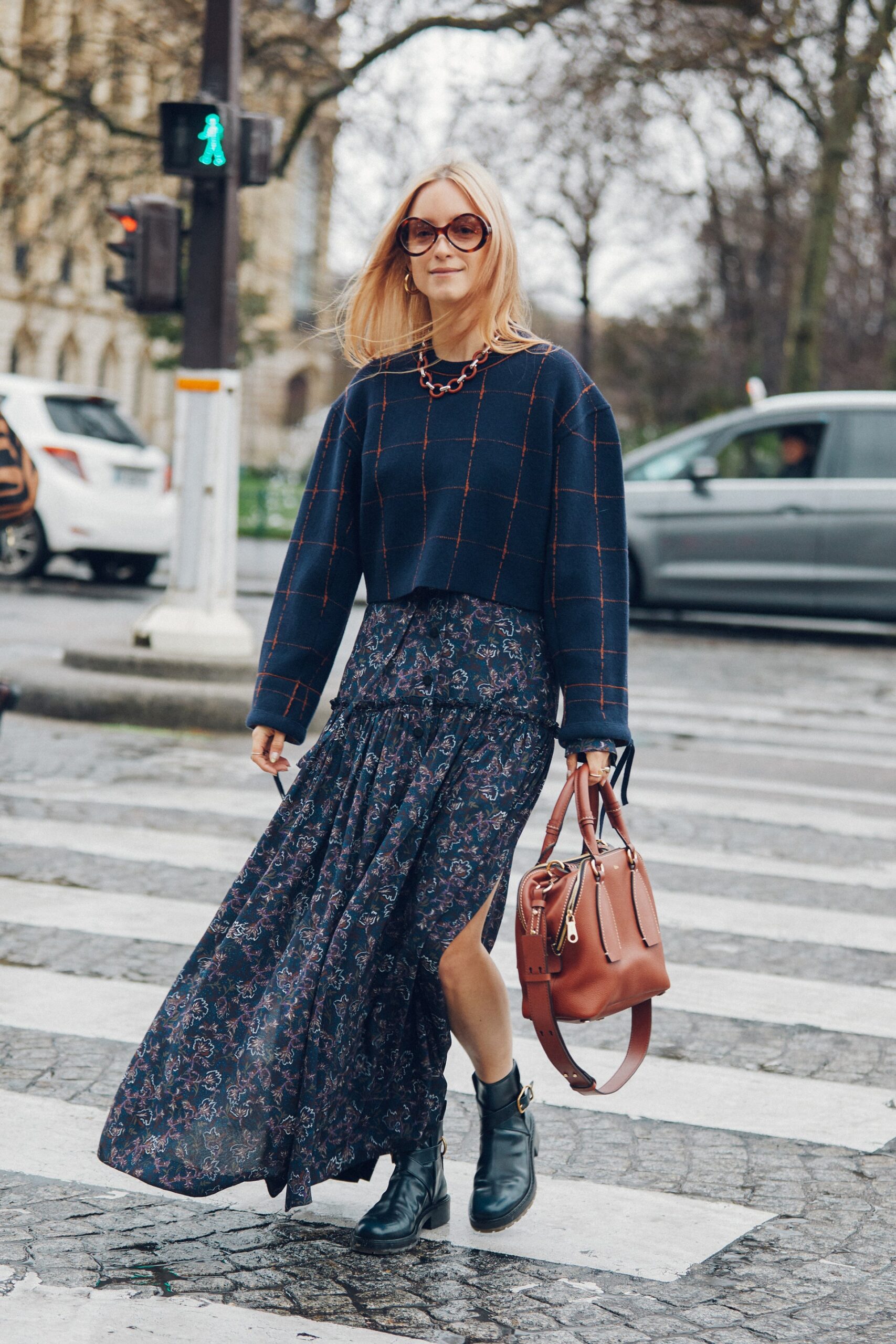 Navy blue: 15 looks αποδεικνύουν πως είναι τόσο chic όσο και το μαύρο-12