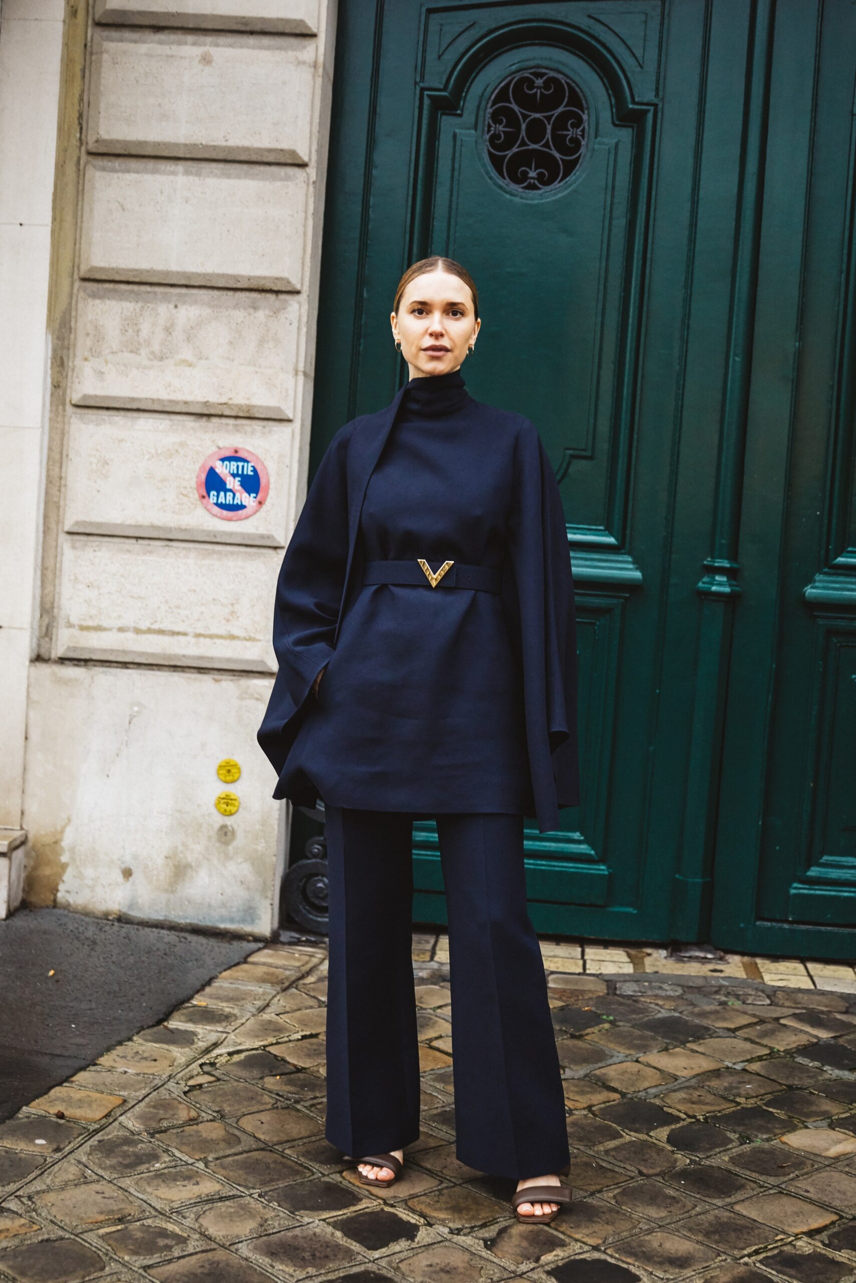 Navy blue: 15 looks αποδεικνύουν πως είναι τόσο chic όσο και το μαύρο-7