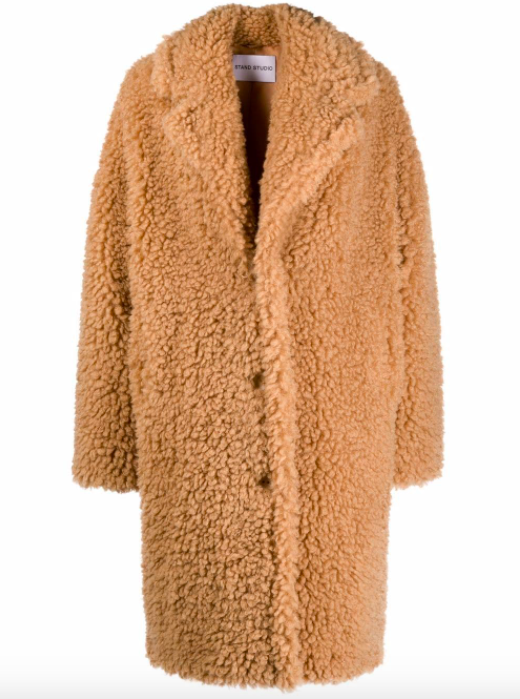 Teddy coat: Το πιο soft πανωφόρι για τις κρύες μέρες του χειμώνα-4