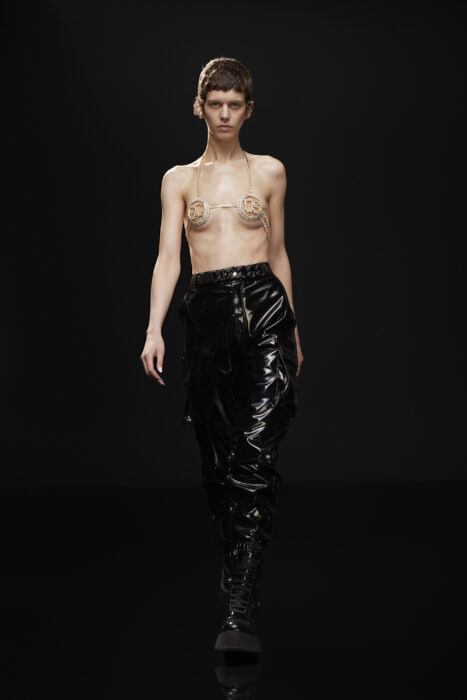 Vinyl παντελόνι: Ο style guide της Vogue για το χειμώνα-5