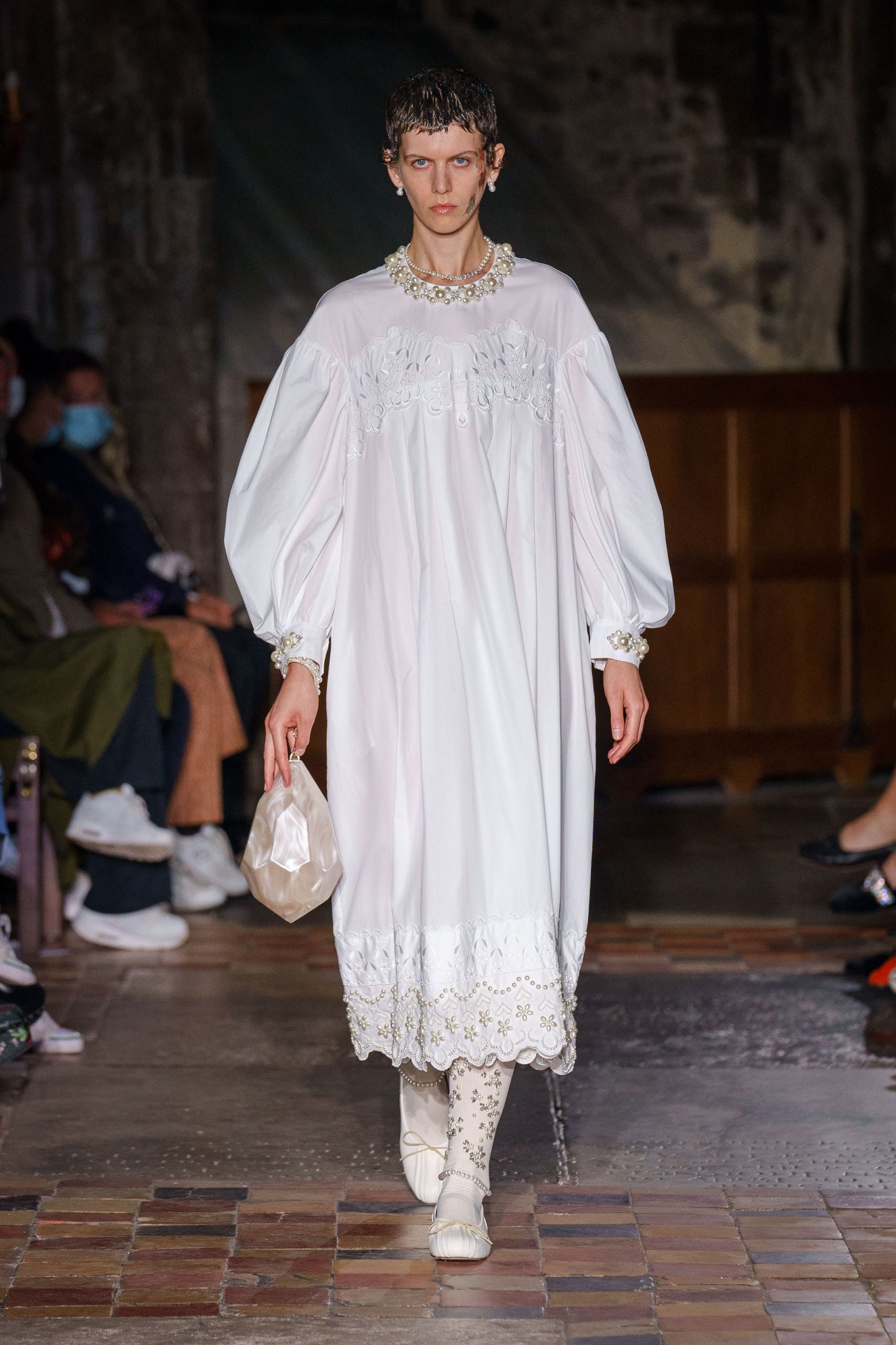 Simone Rocha Bracelet bag: Γνωρίζετε τη νέα hot τάση στις τσάντες;-3