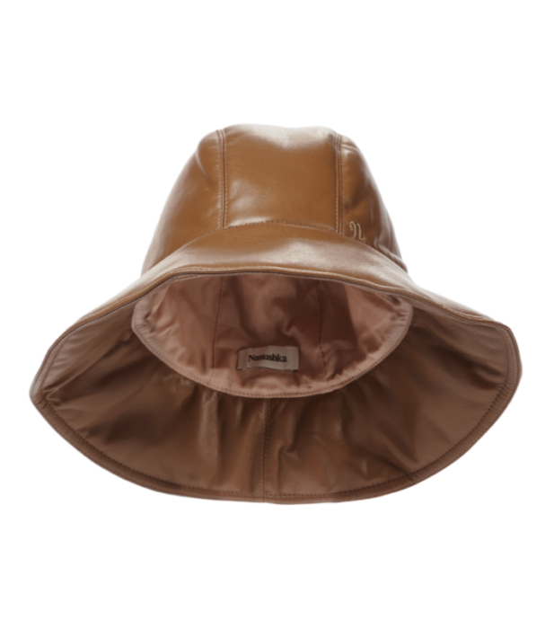 10 faux leather items που θέλουμε να αποκτήσουμε τώρα-8