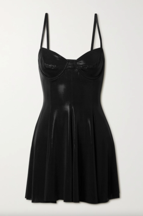 Little black dress: 10 timeless κομμάτια που θα φορέσουμε από το πρωί μέχρι το βράδυ-5