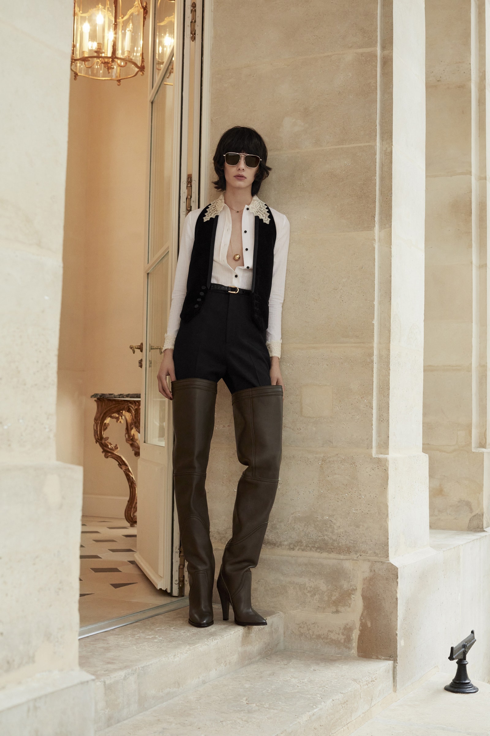 Boots over pants: Ο συνδυασμός που κάνουμε ξανά φέτος-4