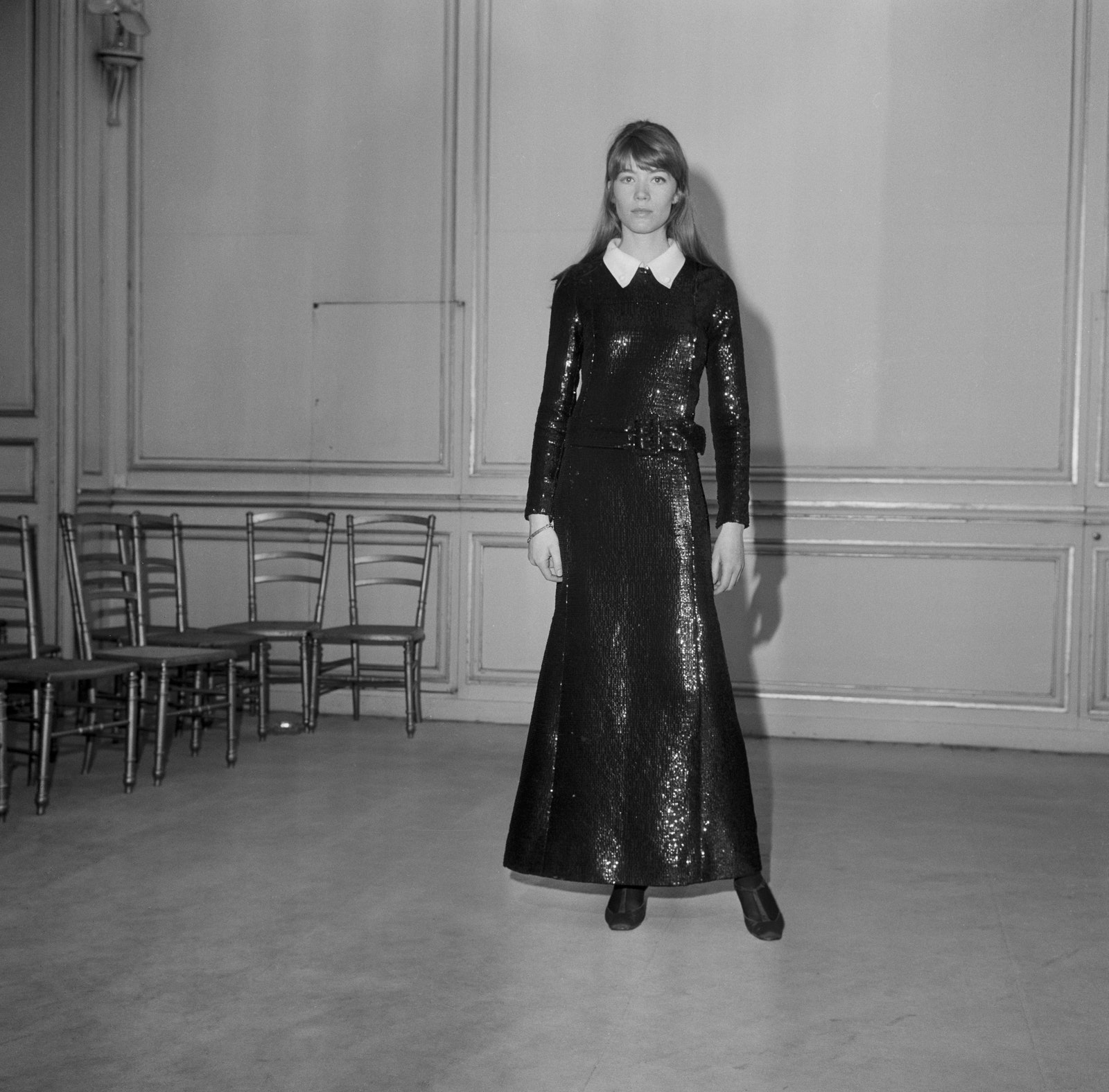 Alexa Chung: Όλες οι φορές που το στυλ της ήταν βγαλμένο από τα 60s & 70s-4