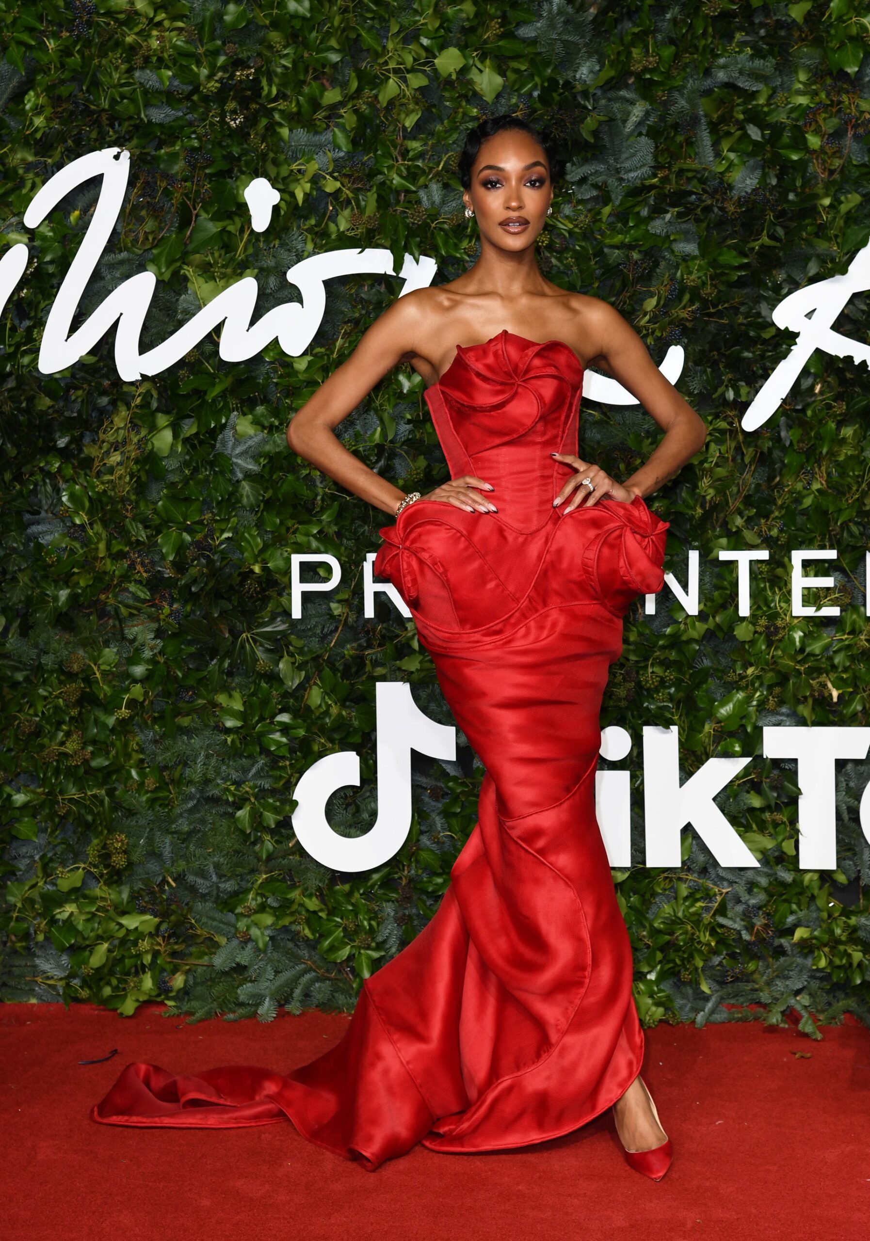 The Fashion Awards: Οι best dressed καλεσμένοι στο κόκκινο χαλί-12