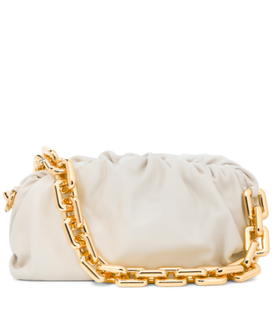 Pouch bags: 6 τσάντες για να φορέσετε την τάση-2