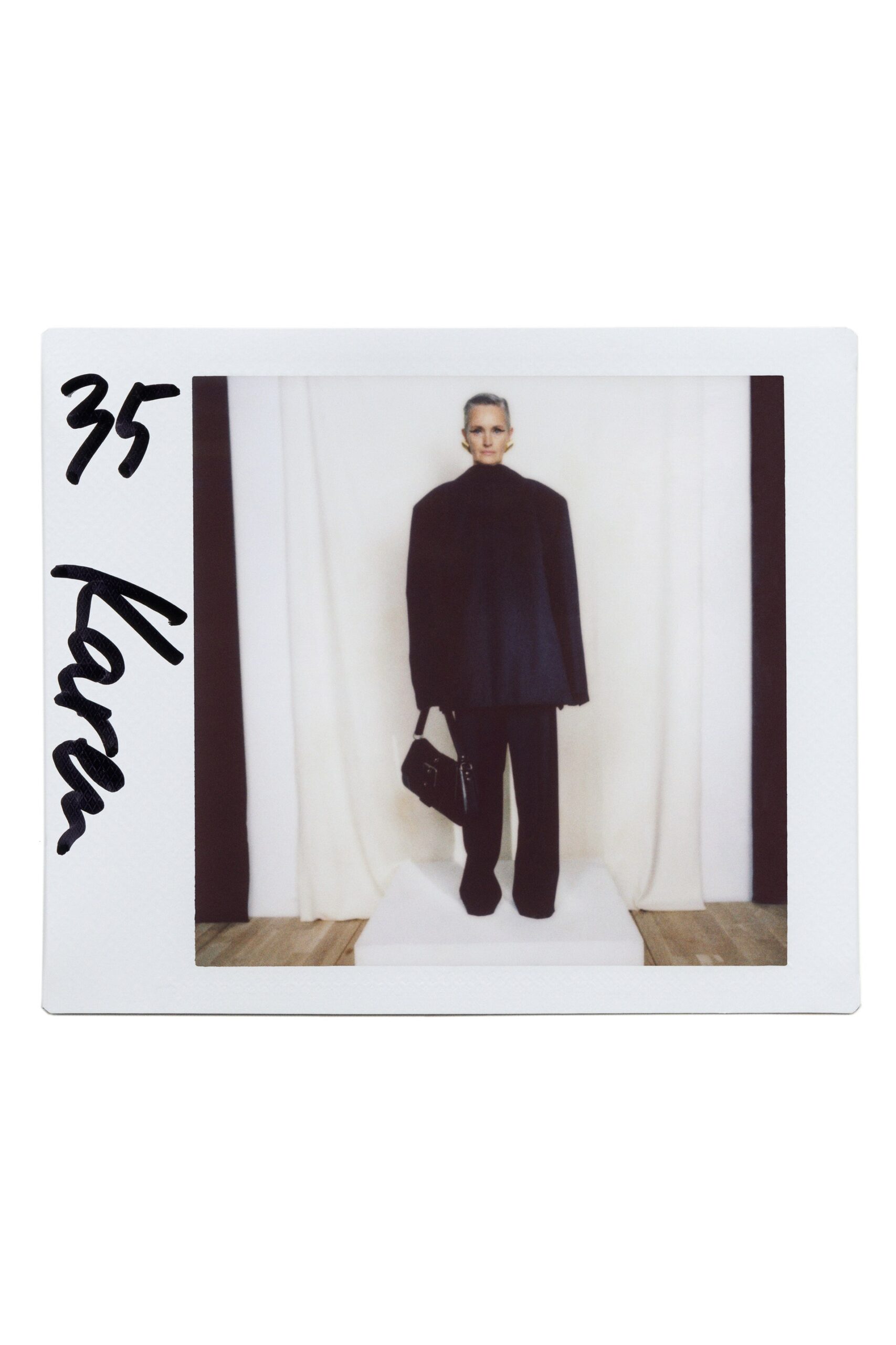 5 κορυφαία trends από το Balenciaga Pre-Fall 2022 σόου-4