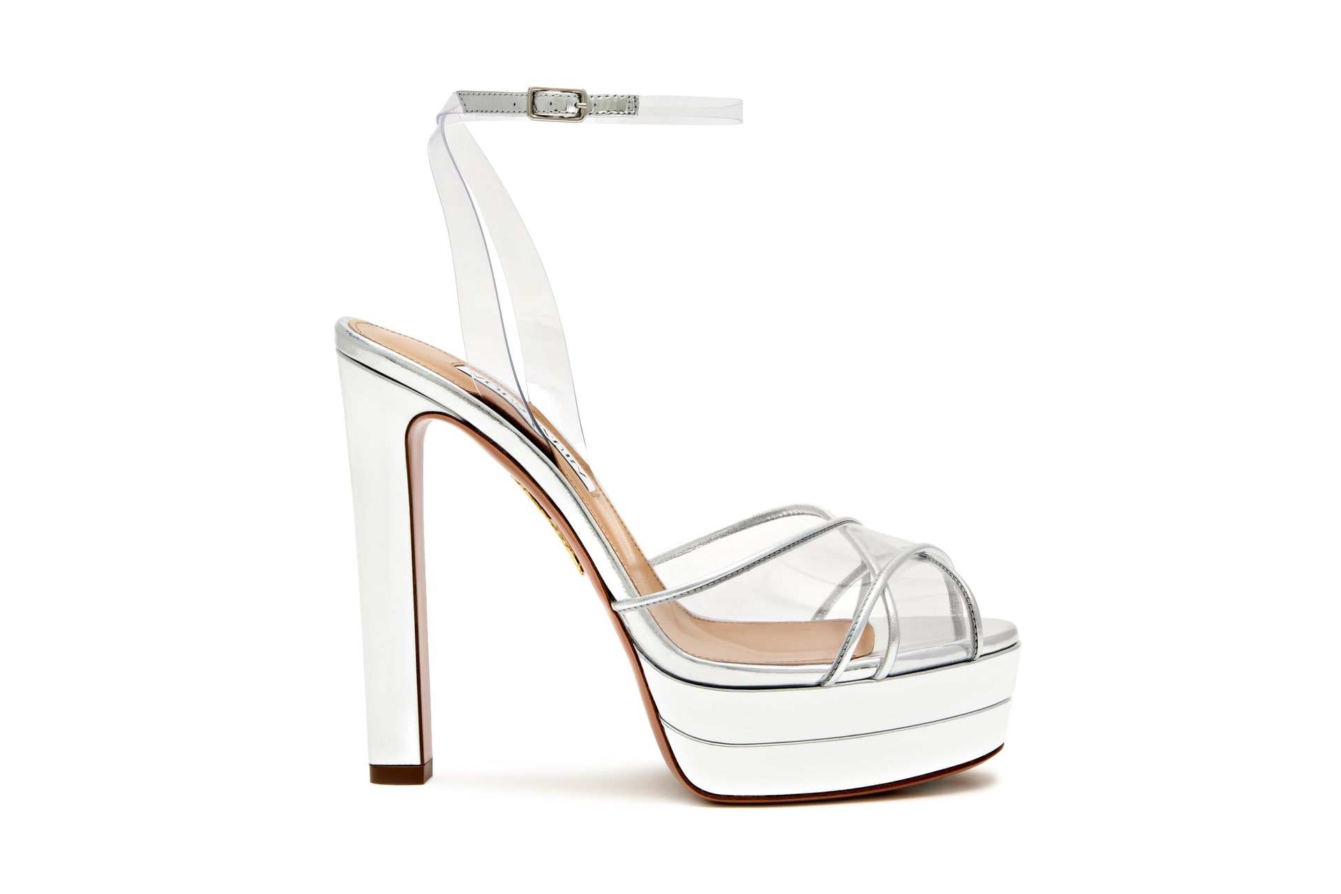 Ο Edgardo Osorio και η Alex Rivière αποκαλύπτουν τα go-to shoes των Χριστουγέννων στη Vogue Greece-14