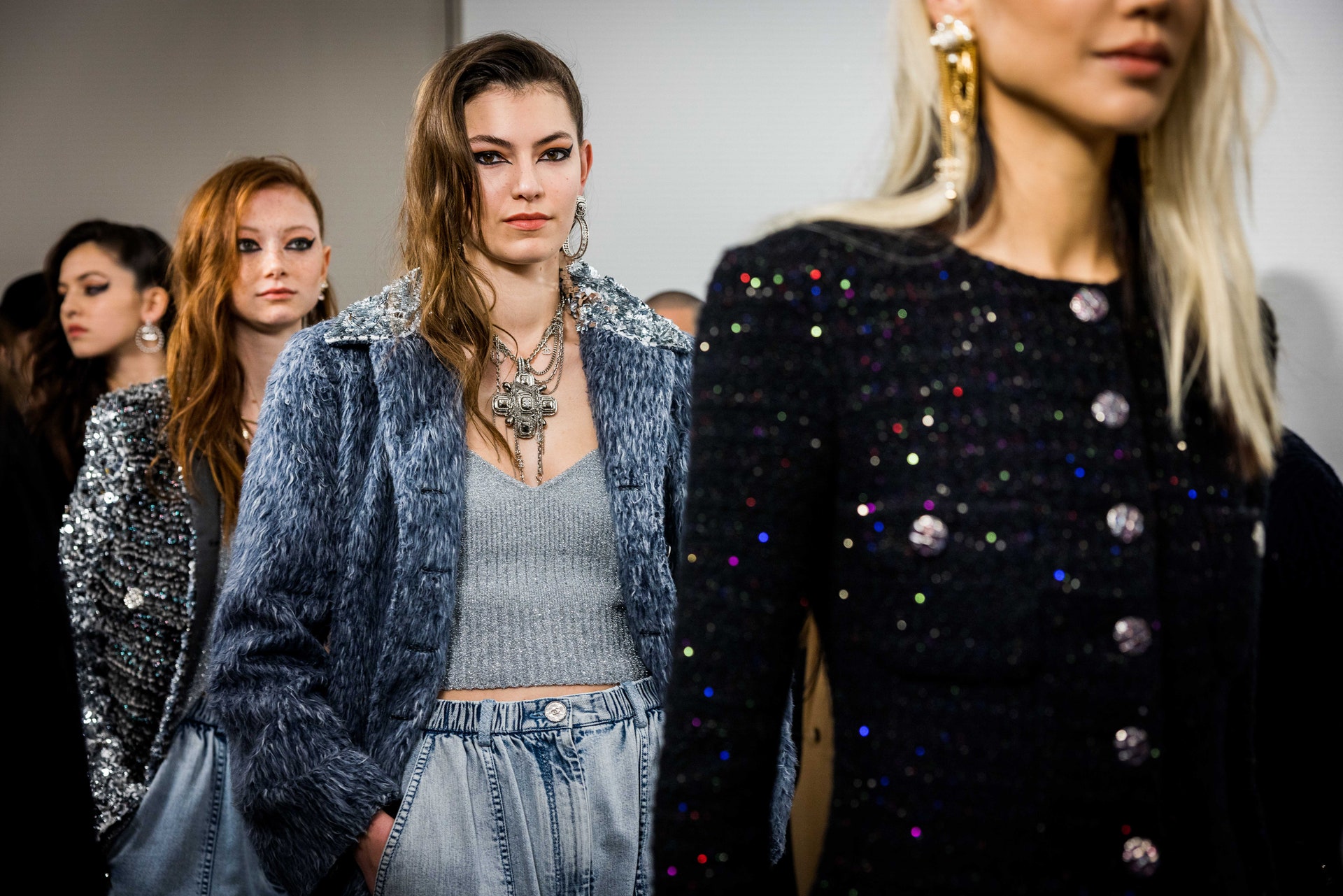 Η Vogue στο backstage του Chanel Métiers d’Art show-10