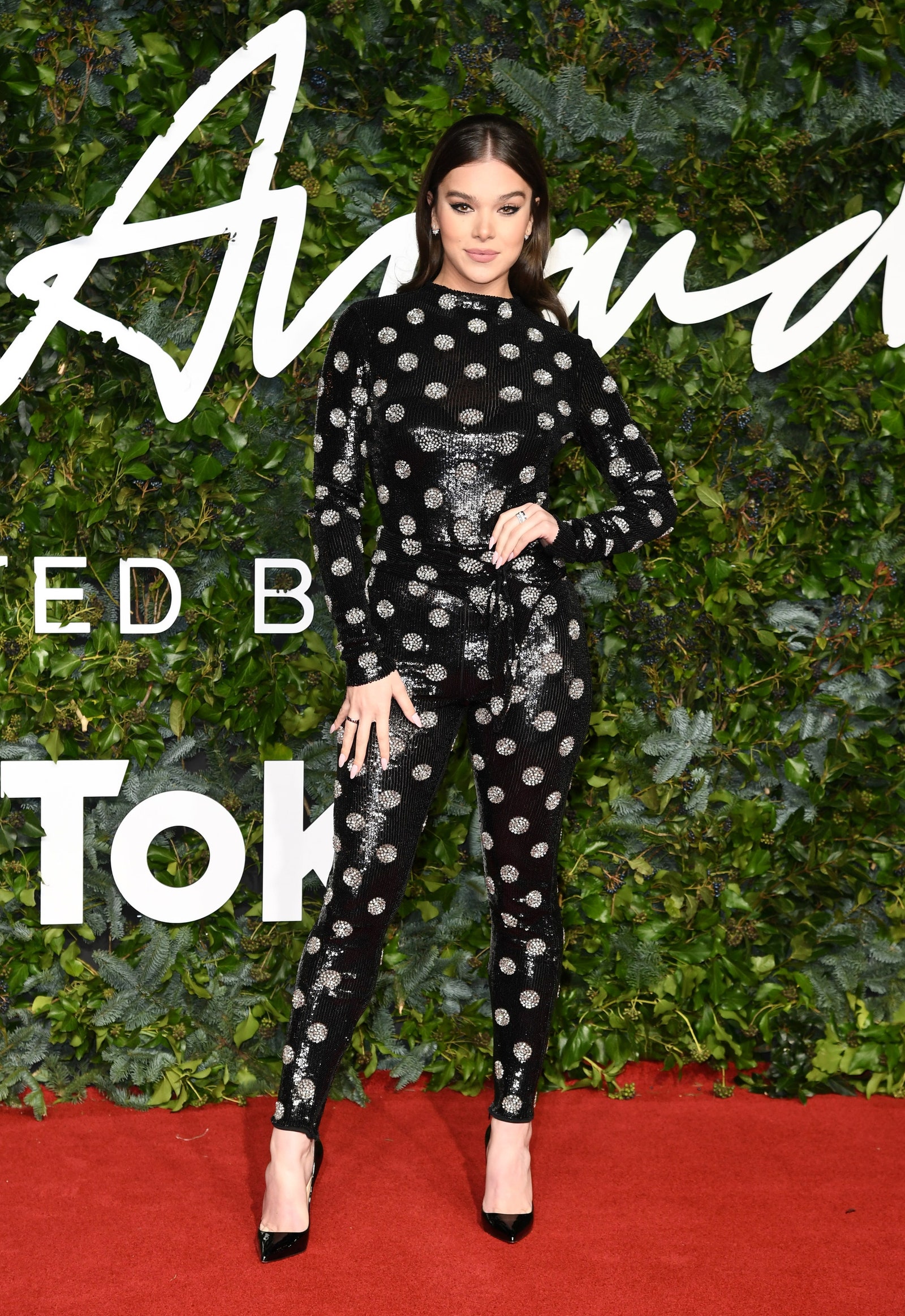 Catsuit αντί για φόρεμα; 6 celebrity approved looks-3