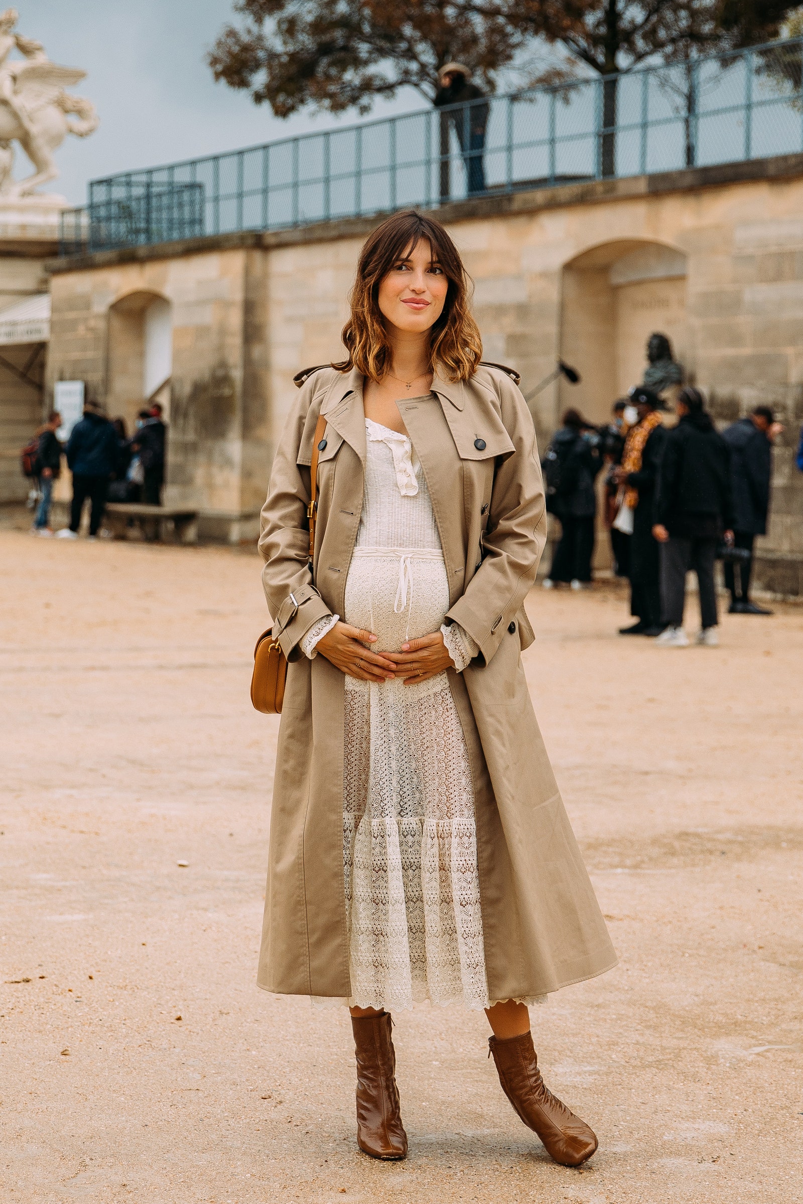 12 parisian looks για να ντυθείτε όπως η Emily in Paris-11