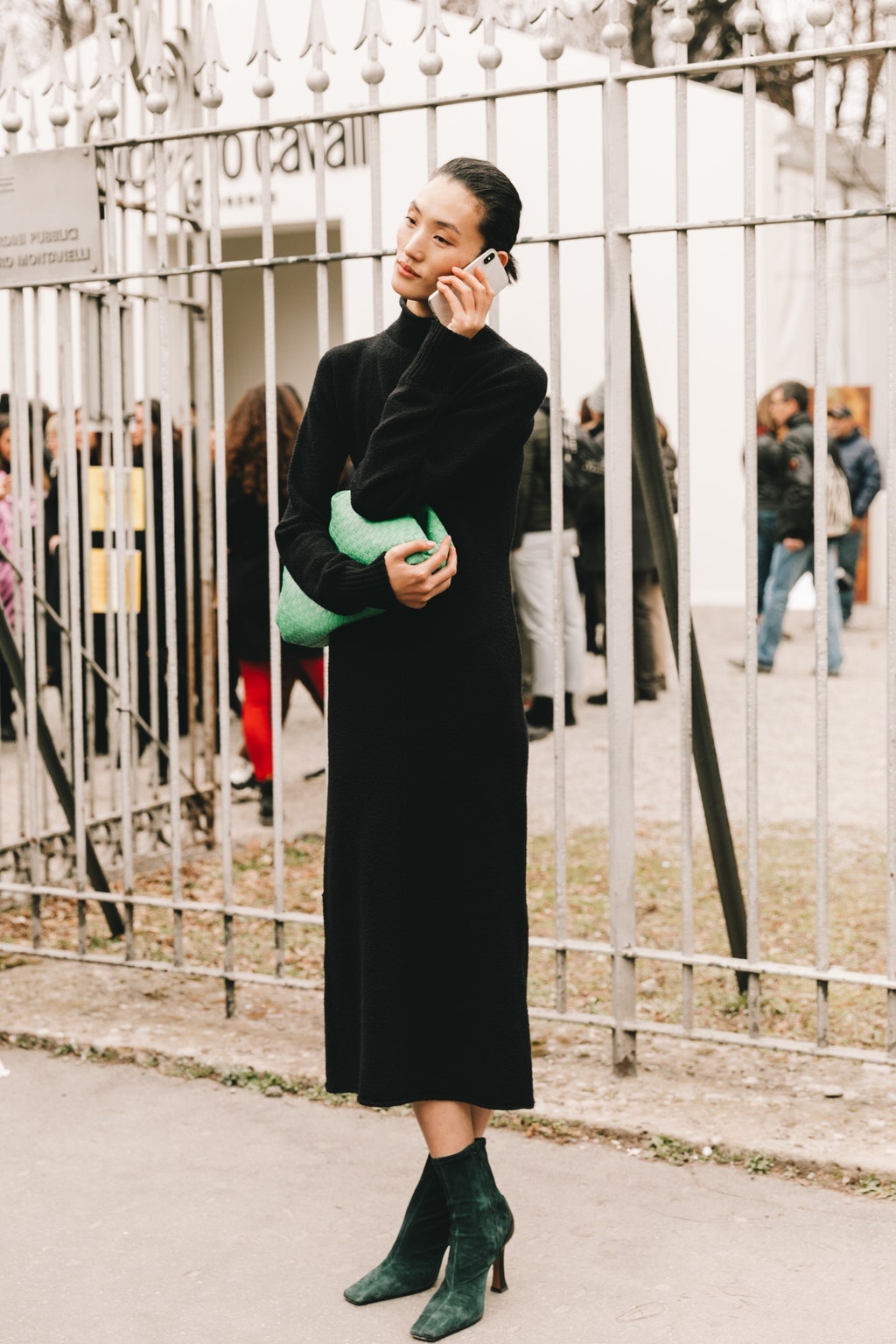 Τα styling tips για να φορέσετε φορέματα και το χειμώνα-4