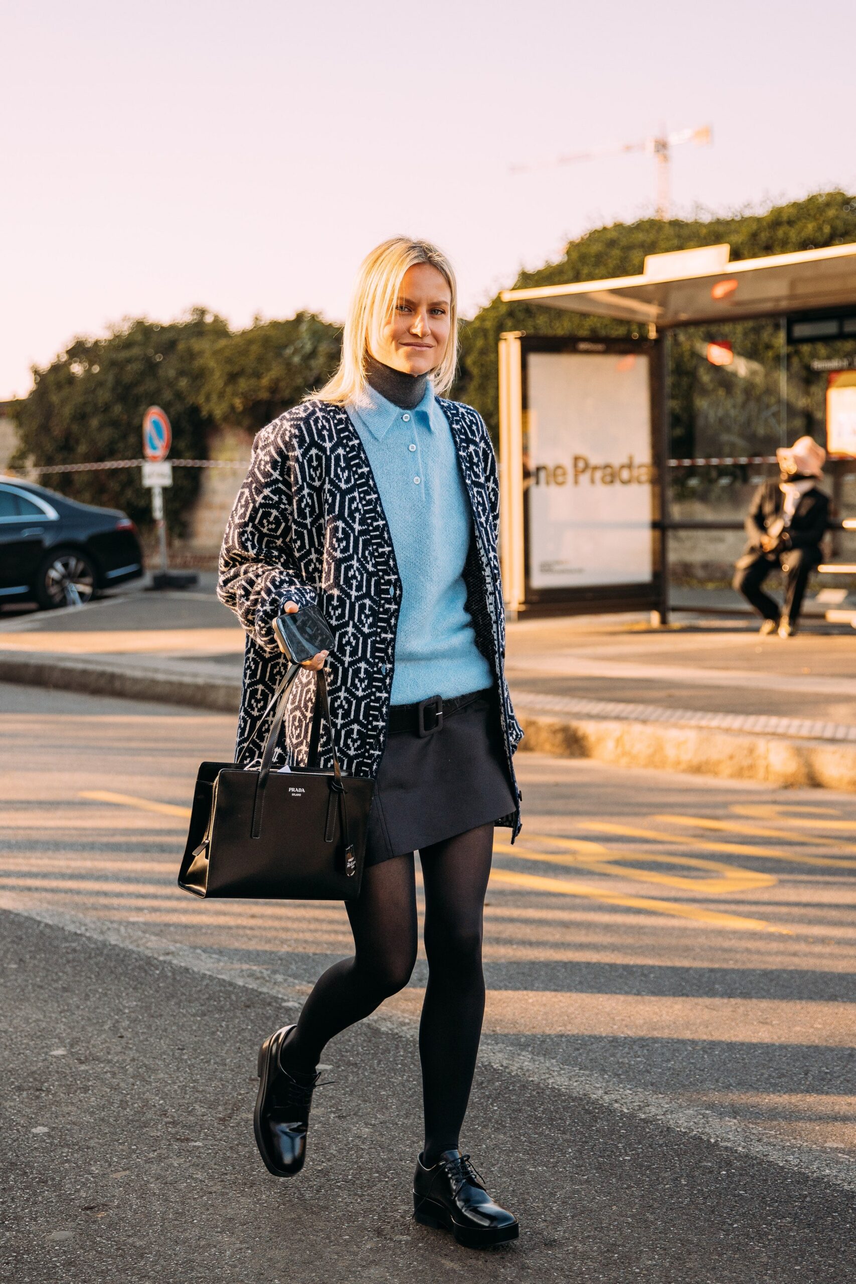 To street style μας δείχνει τα πρώτα πανωφόρια της άνοιξης-4