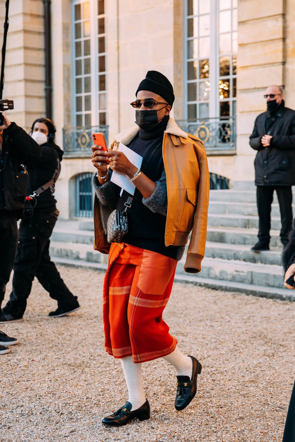 Couture Street Style: Η Vogue καταγράφει τις ωραιότερες εμφανίσεις από τους δρόμους του Παρισιού-12