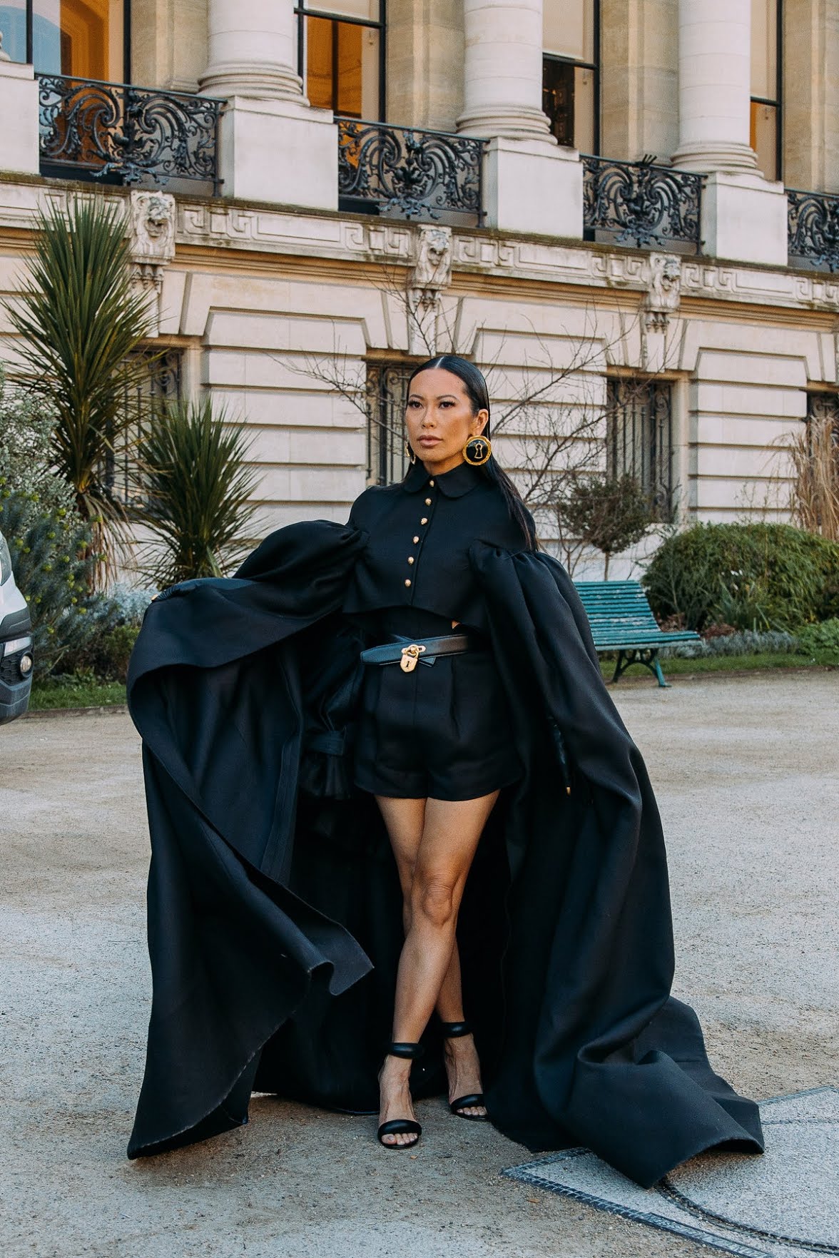 Couture Street Style: Η Vogue καταγράφει τις ωραιότερες εμφανίσεις από τους δρόμους του Παρισιού-17