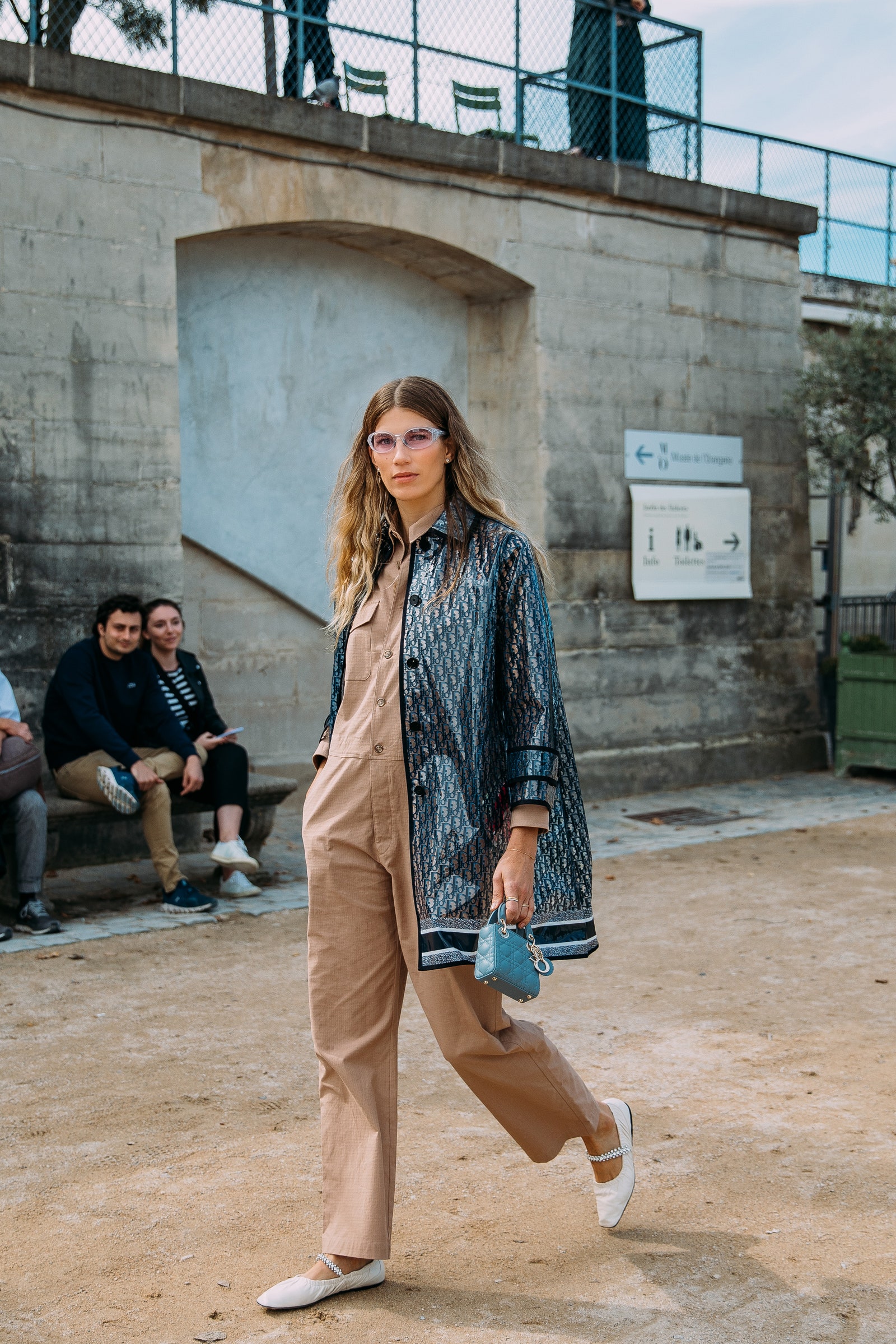 Οι mini bags είναι ξανά το must του street style-4