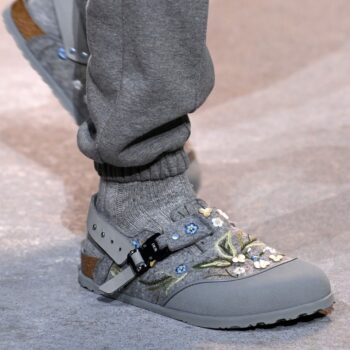 dior-birkenstock-δημιούργησαν-τα-νέα-ugly-cool-shoes-208707