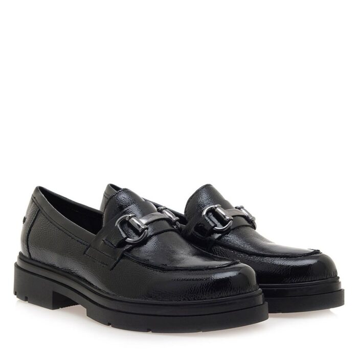 Τα πιο updated σύνολα τώρα γίνονται με jeans και loafers-9