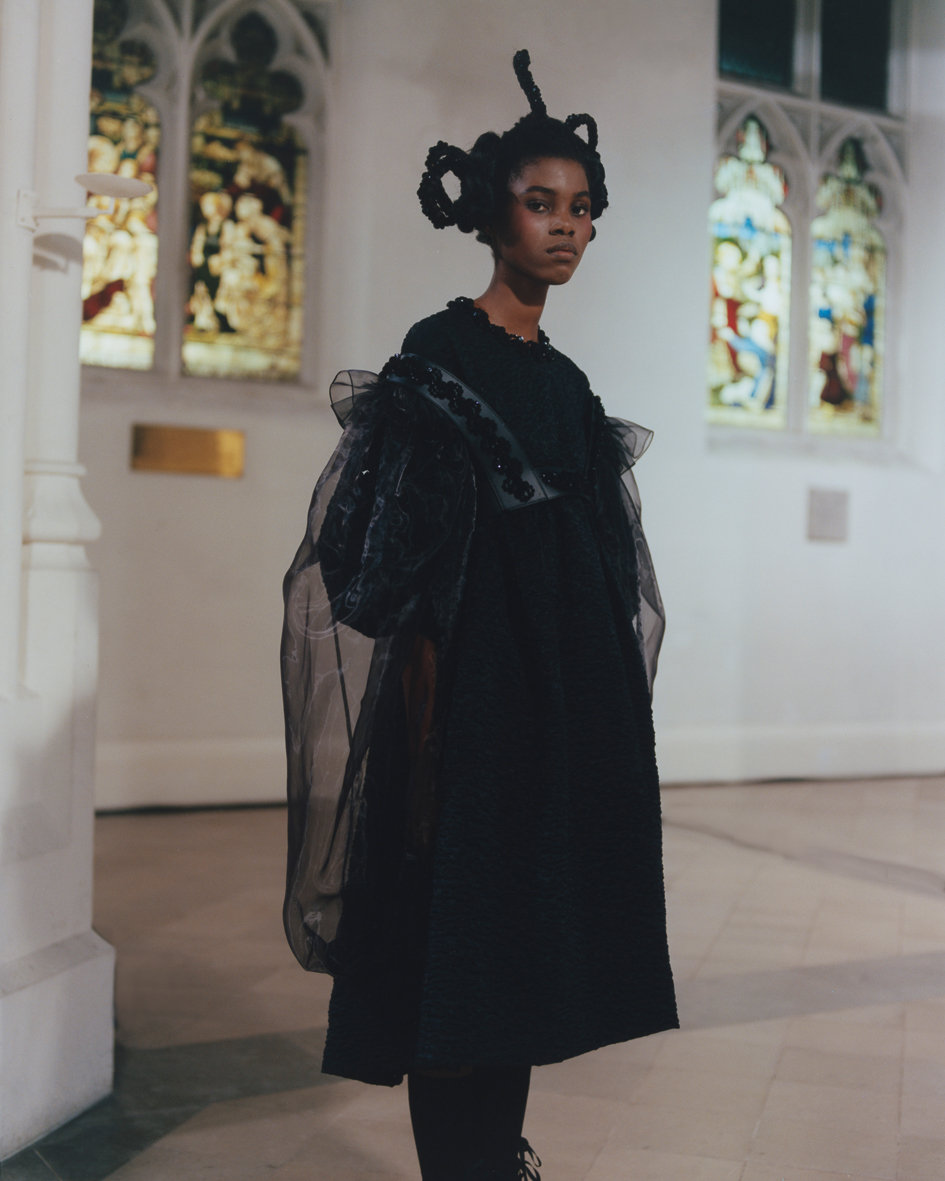 Α Romantic Rebel: Συνέντευξη με την Simone Rocha-5