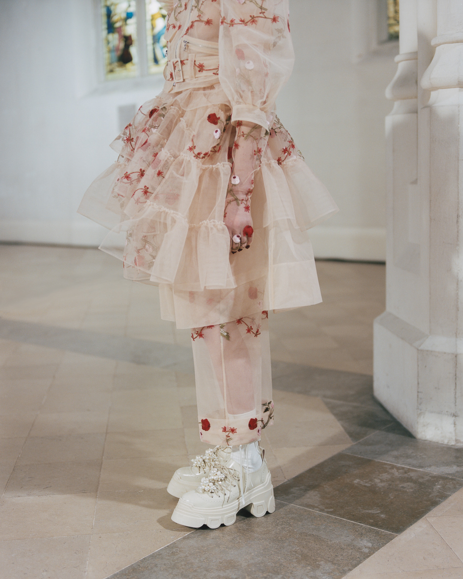 Α Romantic Rebel: Συνέντευξη με την Simone Rocha-10