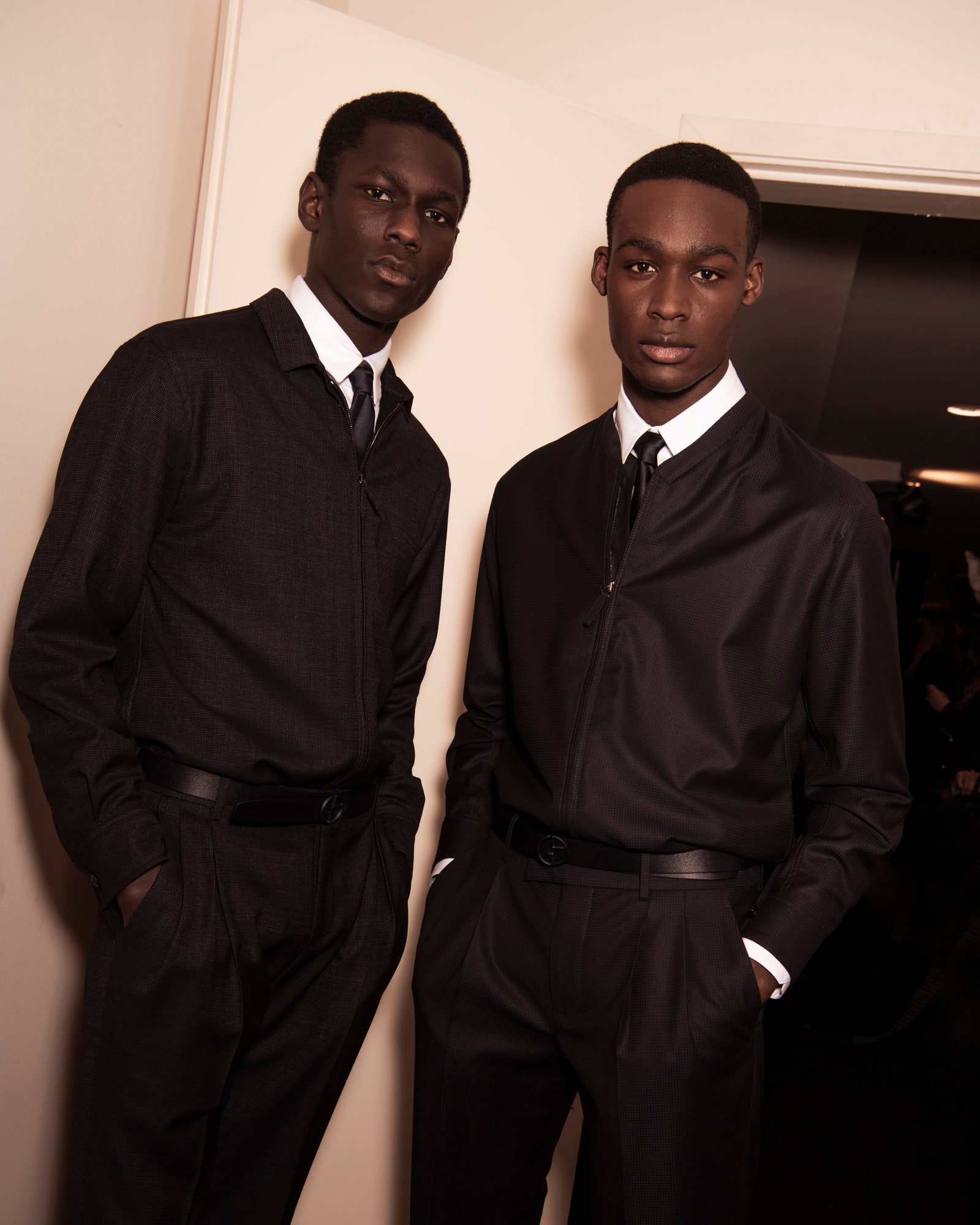 Giorgio Armani FW22: Ένα λαμπερό show χωρίς μουσική ως ένδειξη συμπαράστασης στην Ουκρανία-5