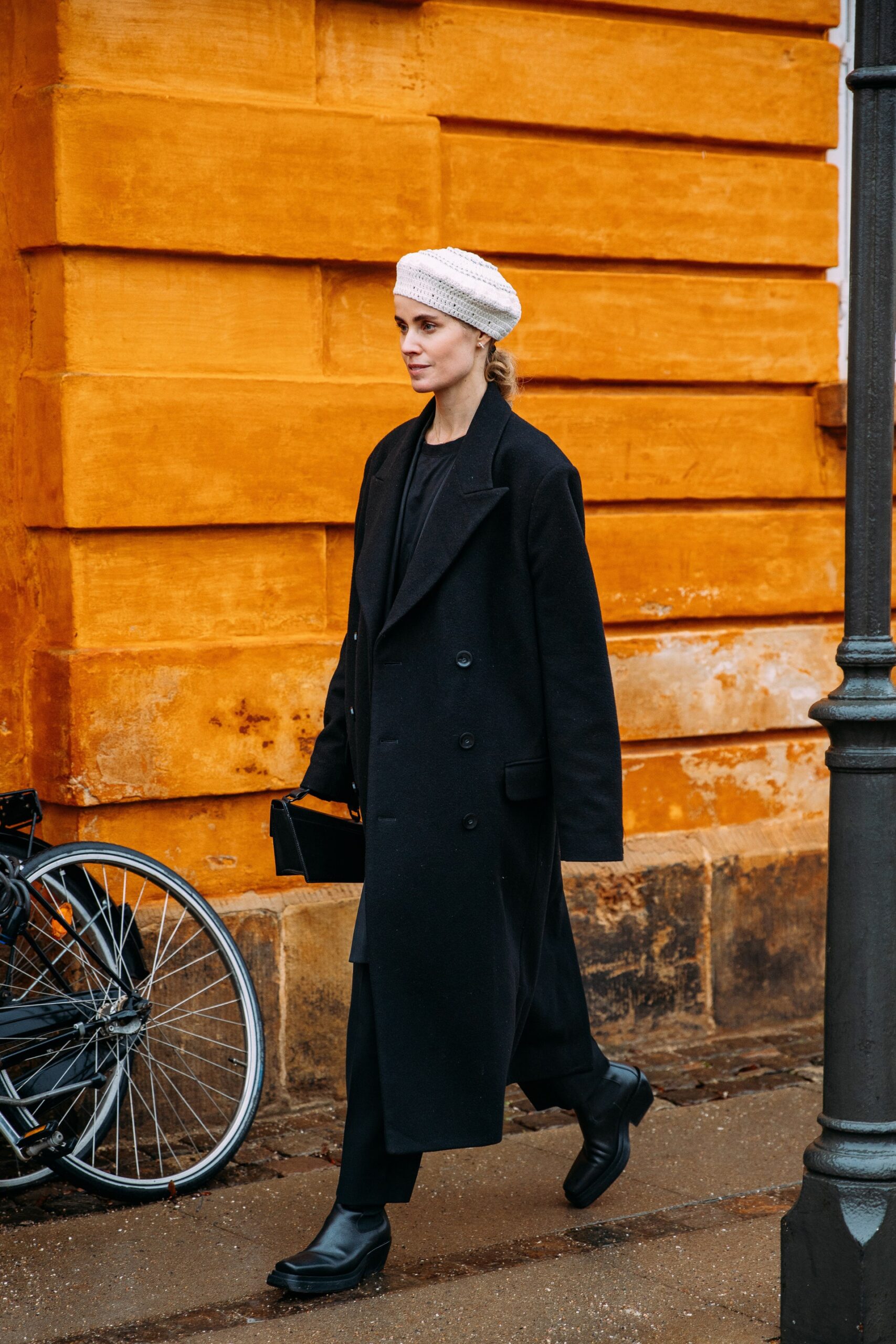 Το νέο μίνιμαλ στυλ από το street style της Κοπεγχάγης-11