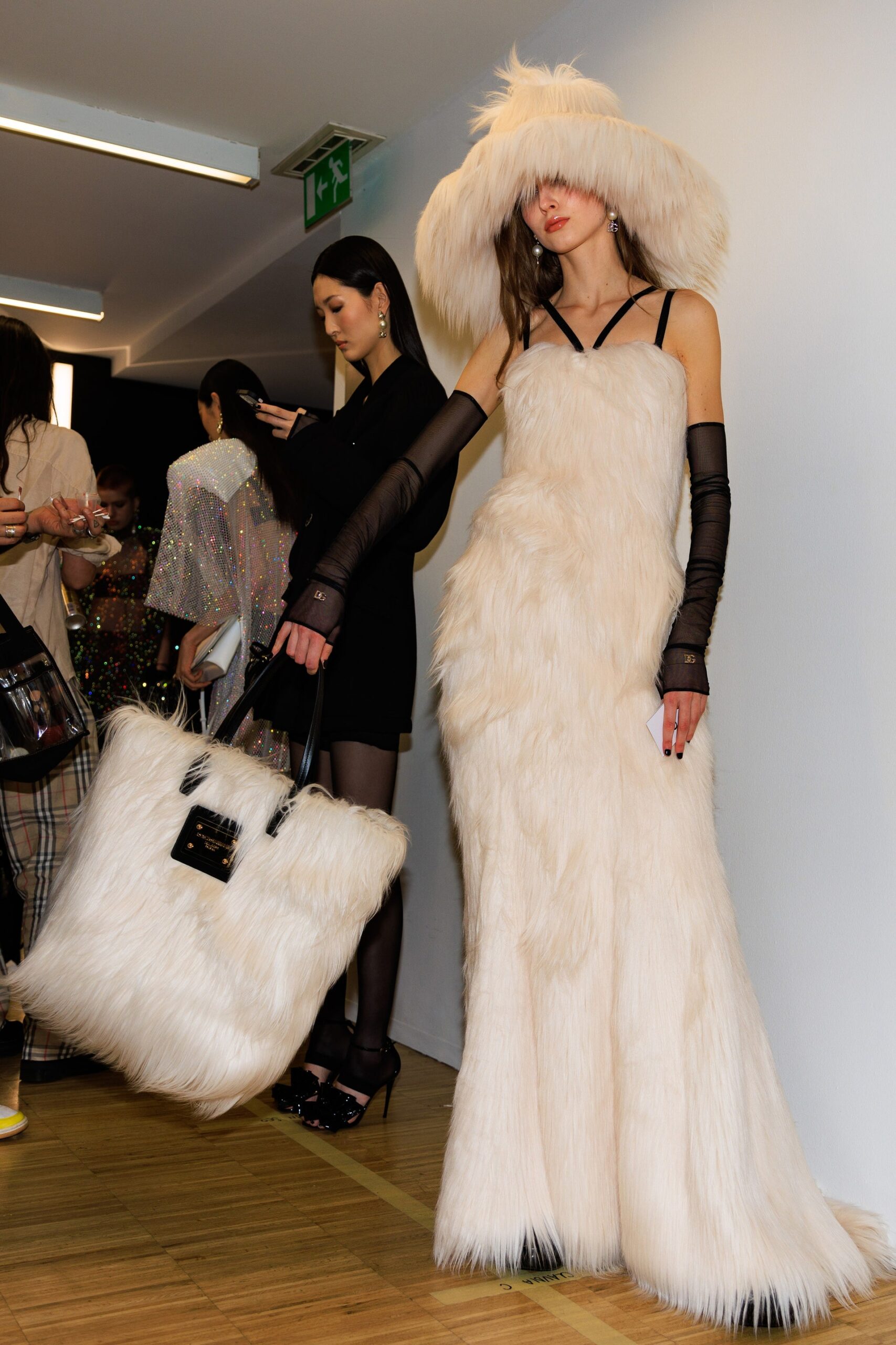 H Vogue στο backstage της Εβδομάδας Μόδας Μιλάνου-9